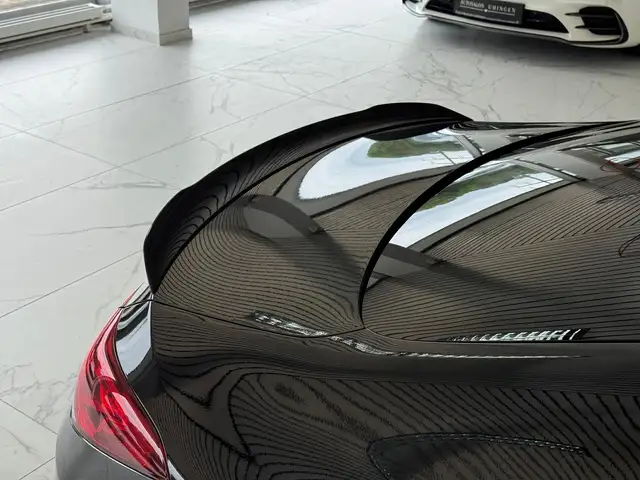 Mercedes-Benz CLA view 9
