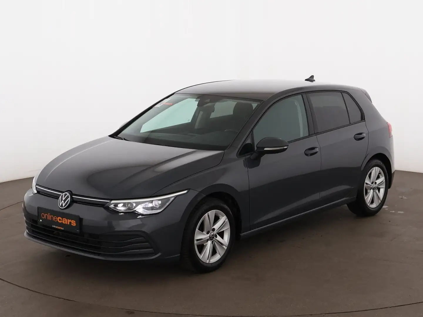 Volkswagen Golf VIII 1.5 TSI Life LED STANDHZG AHK RADAR NAV Grau - 2