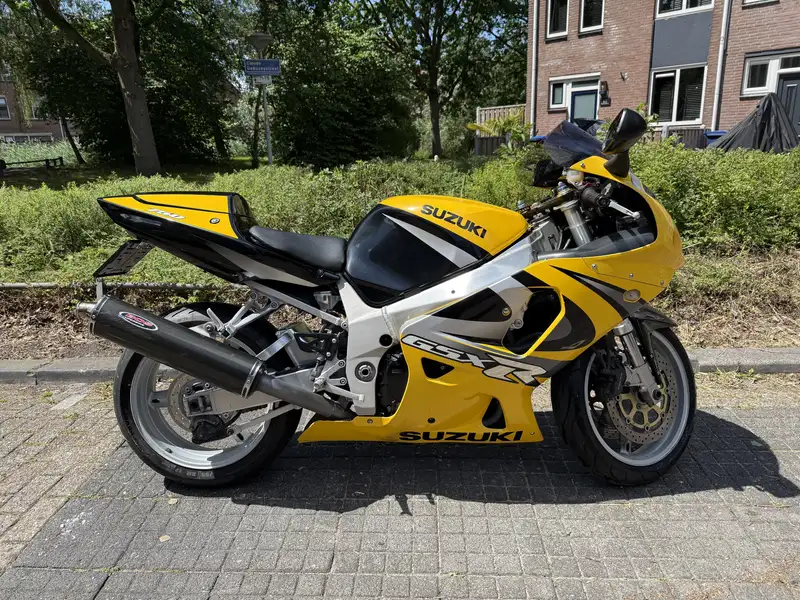 Suzuki GSX-R 750 - foto 2