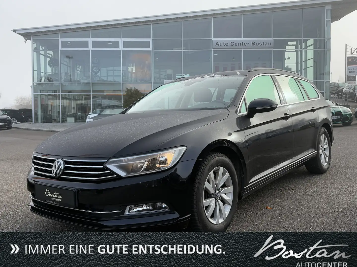 Volkswagen Passat 1.4 TSI PANORAMA/KAMERA/NAVI/DSG/MASSAGE Schwarz - 1