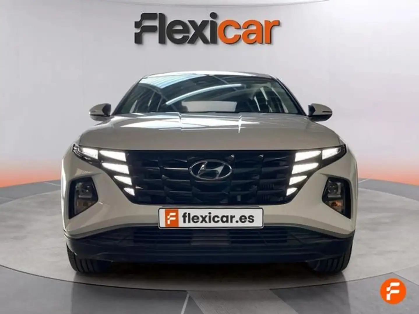 Hyundai TUCSON 1.6 CRDI Klass 4x2 Weiß - 2