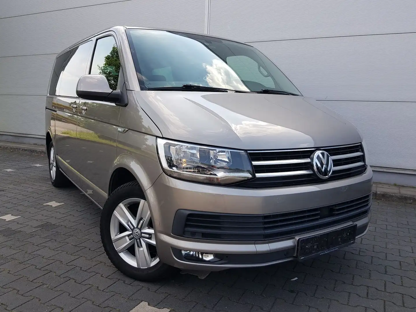 Volkswagen T6 Multivan T6 Bus Multivan Comfortline+Autom.+Top Zustand.. Beige - 2