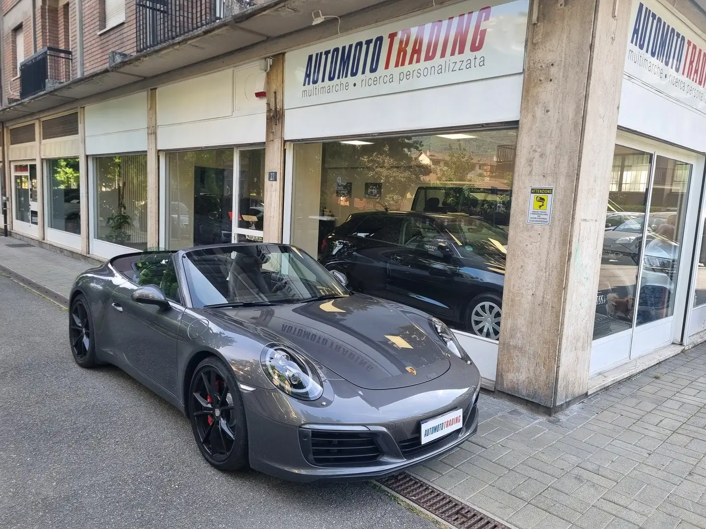 Porsche 911 Cabrio 3.0 Carrera S auto Grigio - 1