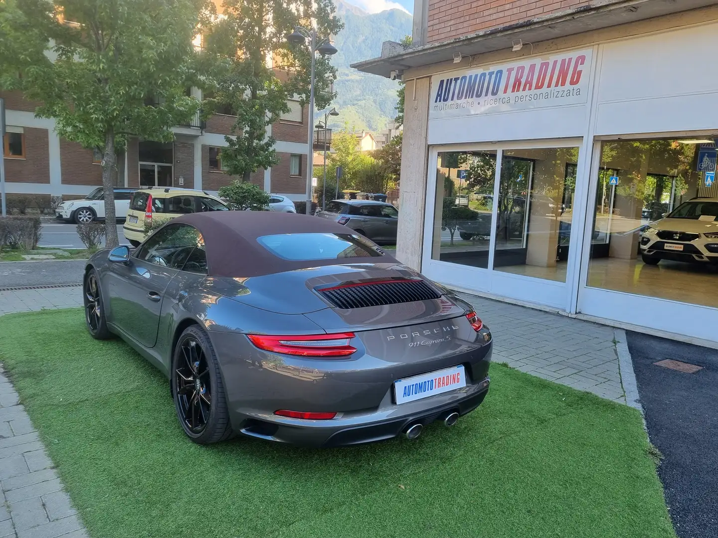 Porsche 911 Cabrio 3.0 Carrera S auto Grigio - 2