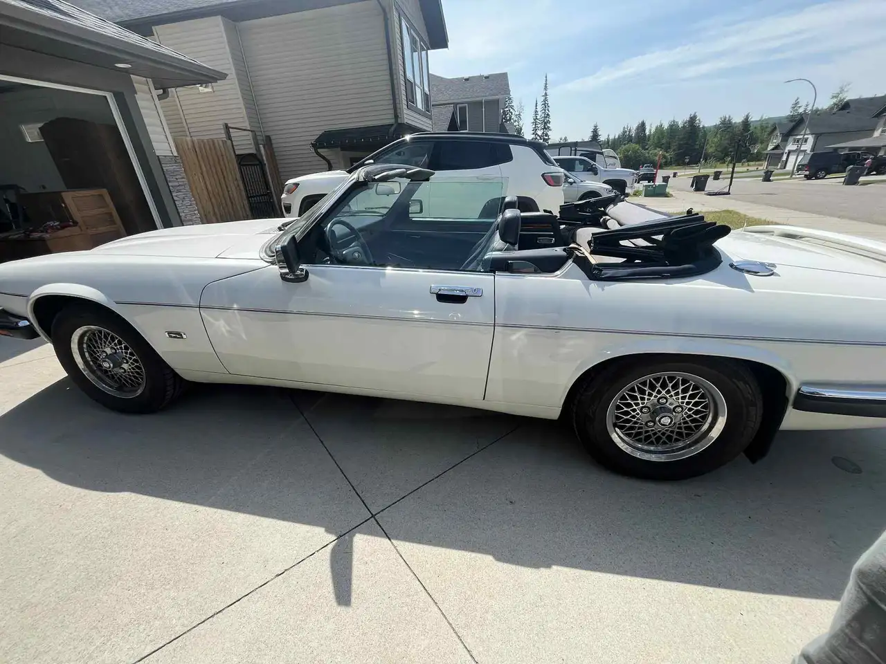 Jaguar XJS снимка Jaguar XJS
