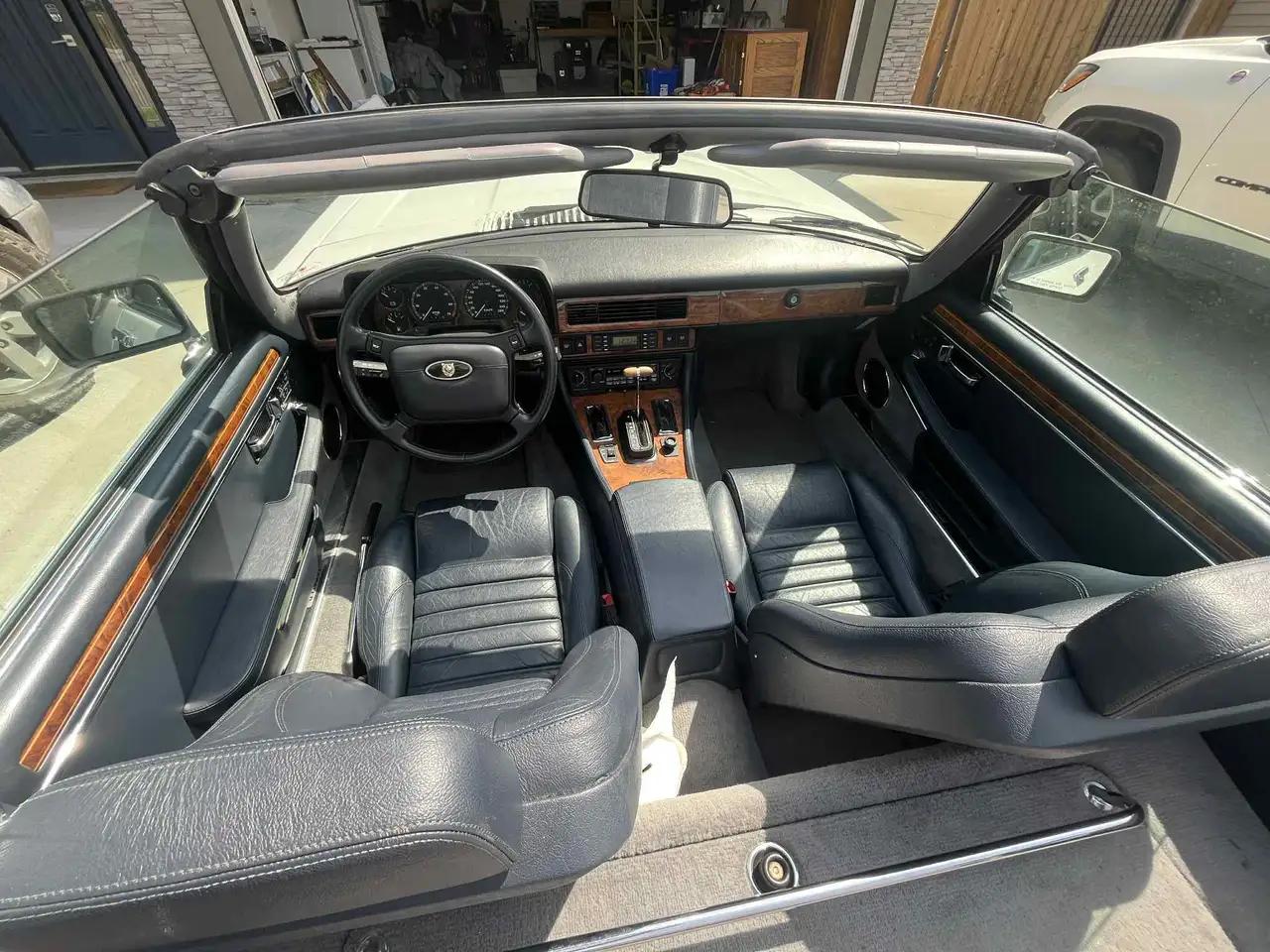 Jaguar XJS снимка Jaguar XJS