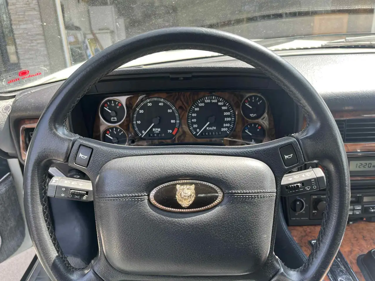 Jaguar XJS снимка Jaguar XJS