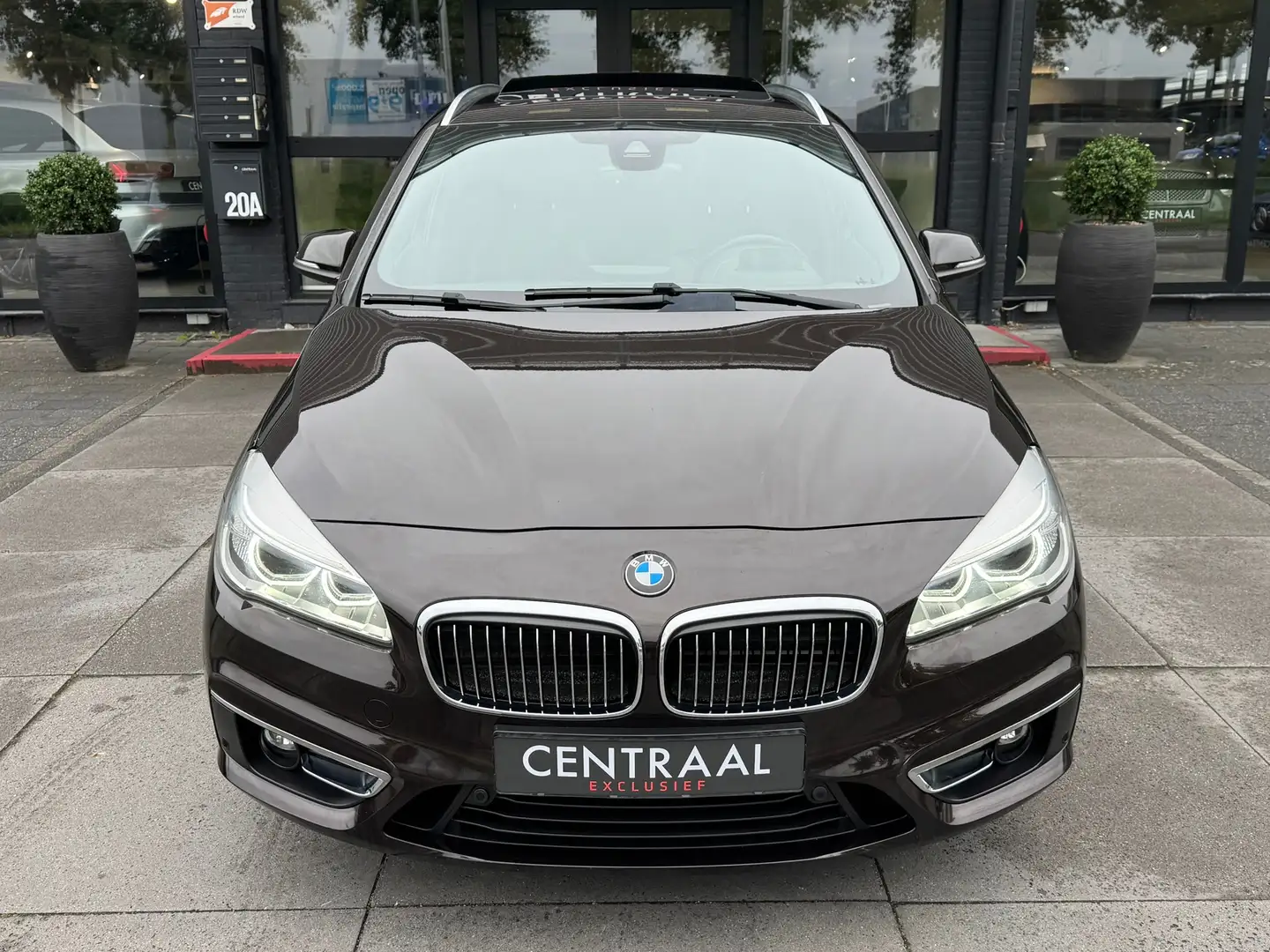 BMW 218 2-serie Active Tourer 218d Luxury|NL-Auto|Pano|Led Brown - 2