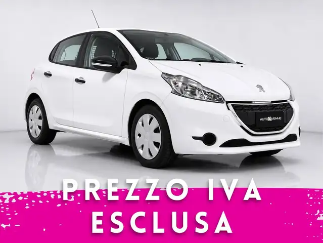 2015 Peugeot 208 in White for sale