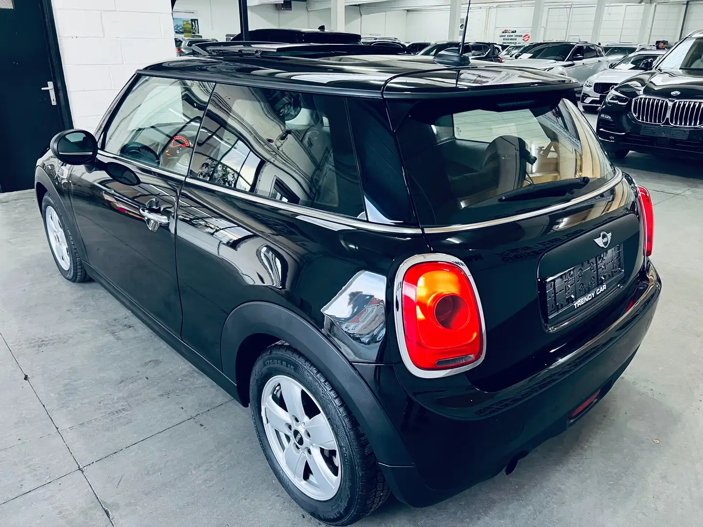 MINI One 1.2+NAVI+3P+PANO+CRUISE+CARNET+GARANTIE Noir - 2