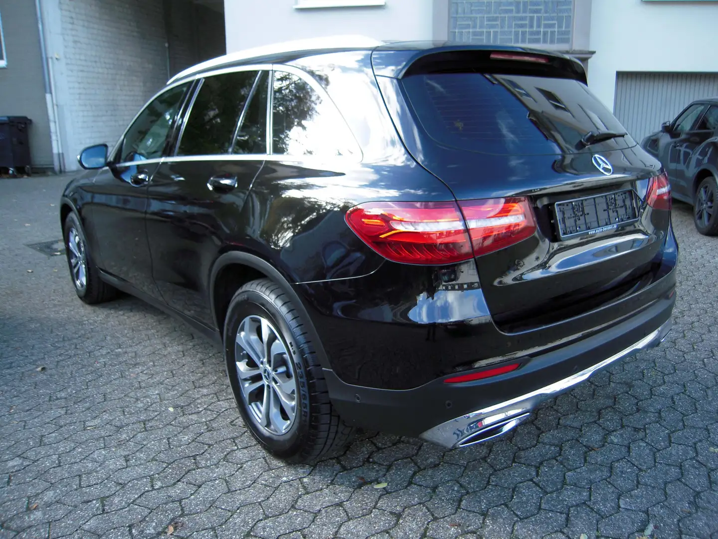 Mercedes-Benz GLC 250 GLC 250 d 4Matic Inzahlungnahme möglich!! Schwarz - 2