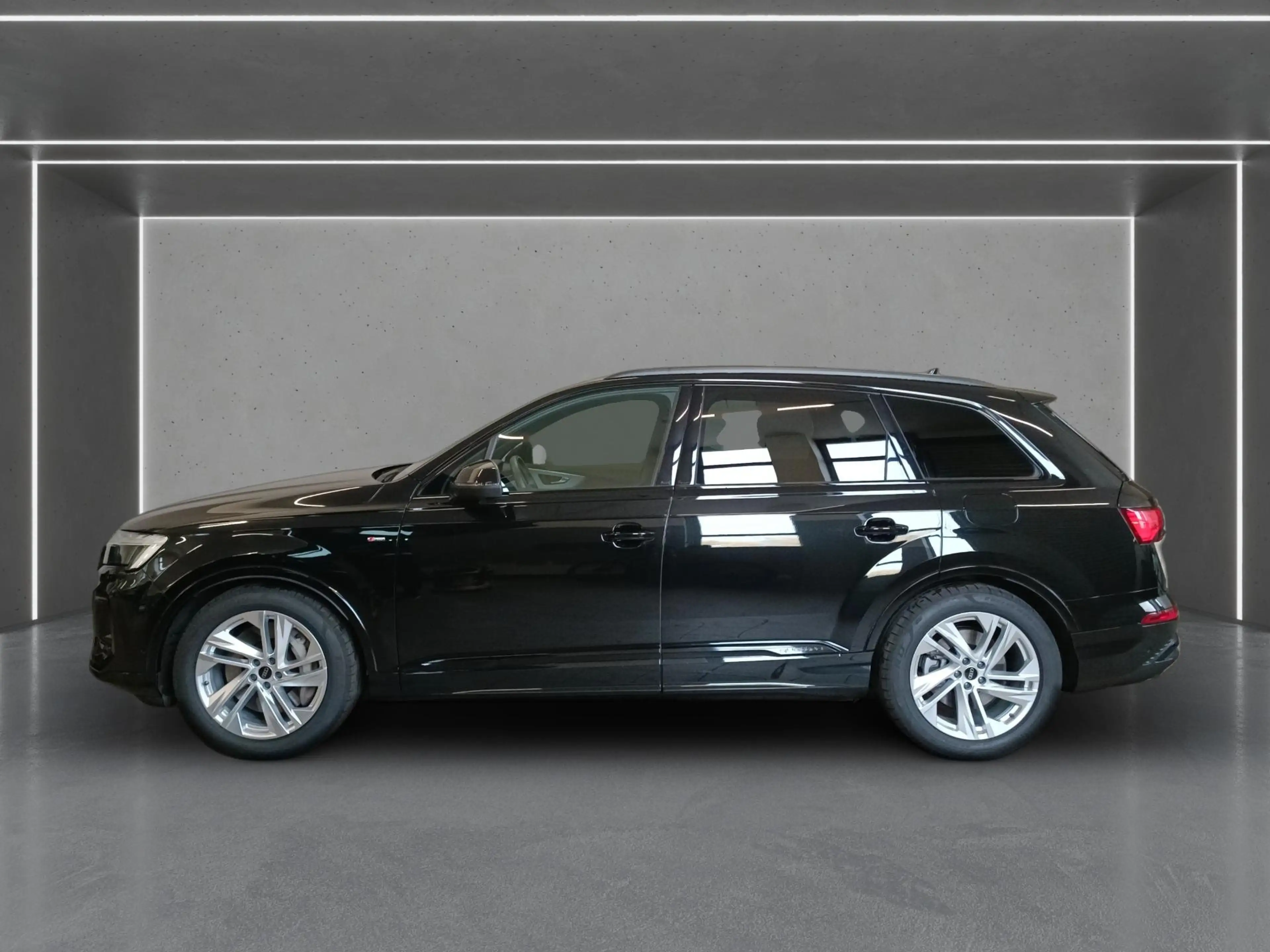 Audi Q7 TFSI e qu. tiptr. S-Line*AHK*Luft*Pano*Matrix — photo 5