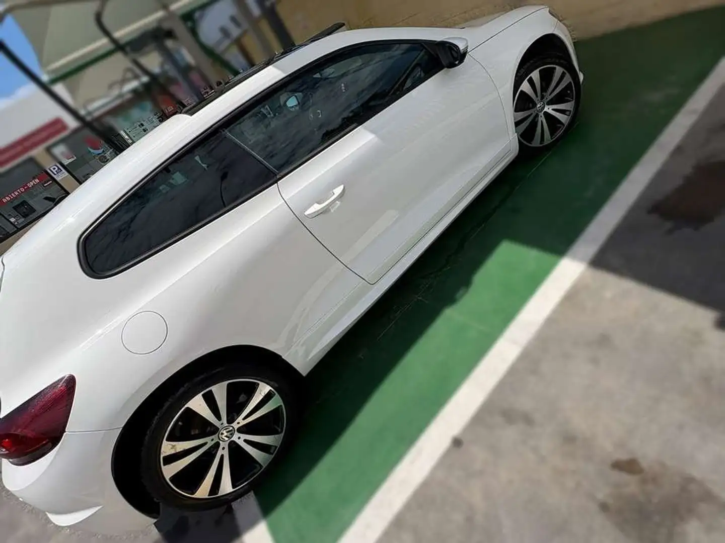 Volkswagen Scirocco 2.0 TDI 140cv Limited Edition BMT Blanco - 2