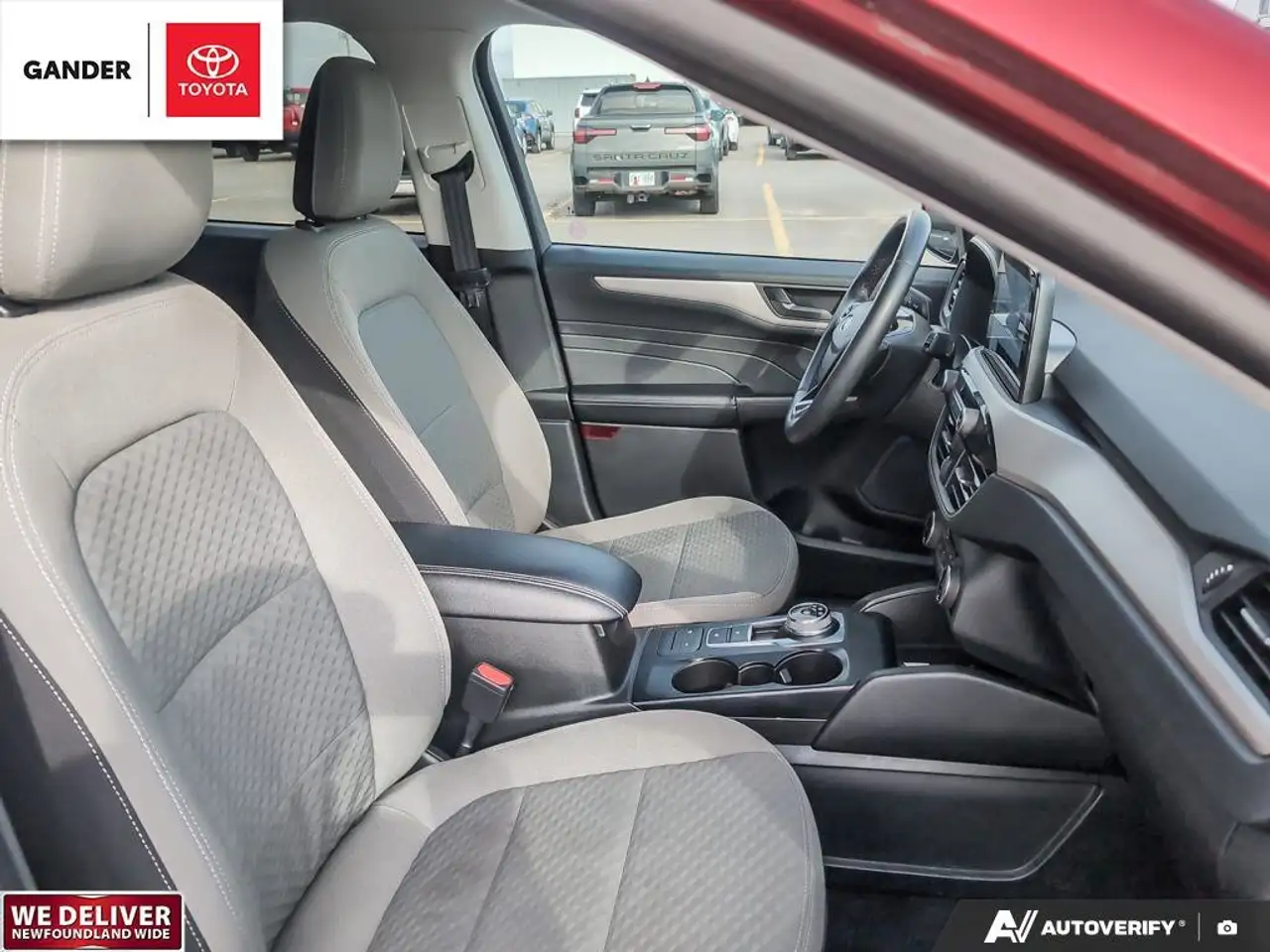 Ford Escape снимка Ford Escape