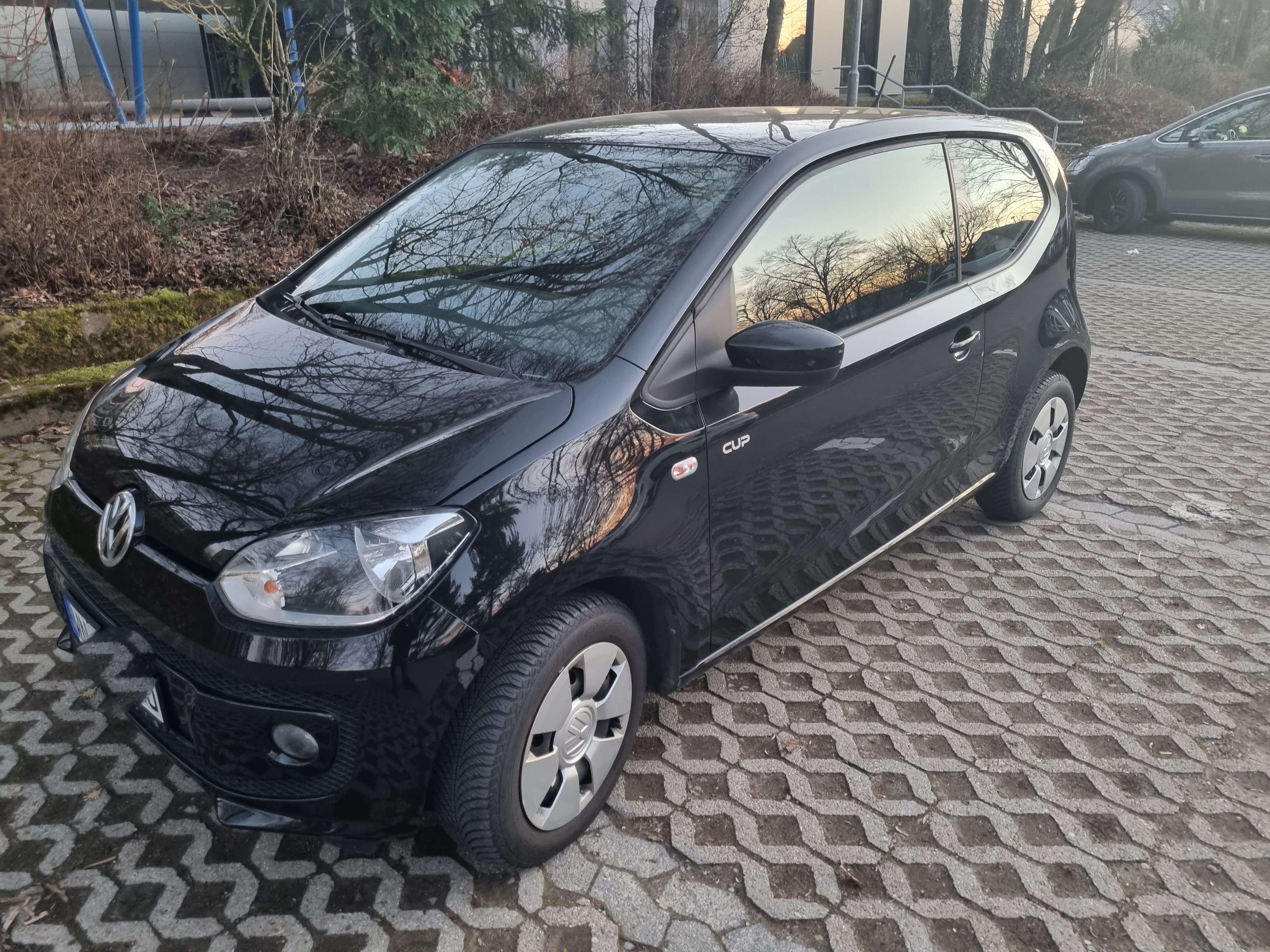 Second hand Volkswagen Up! 1.0