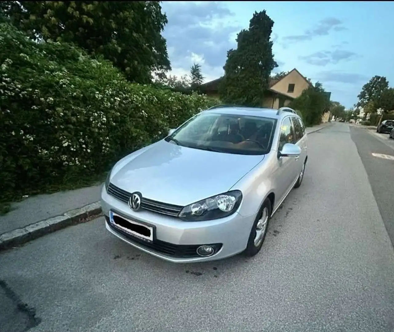 Volkswagen Golf Variant 1.6 TDI BlueMotion 105PS - 2