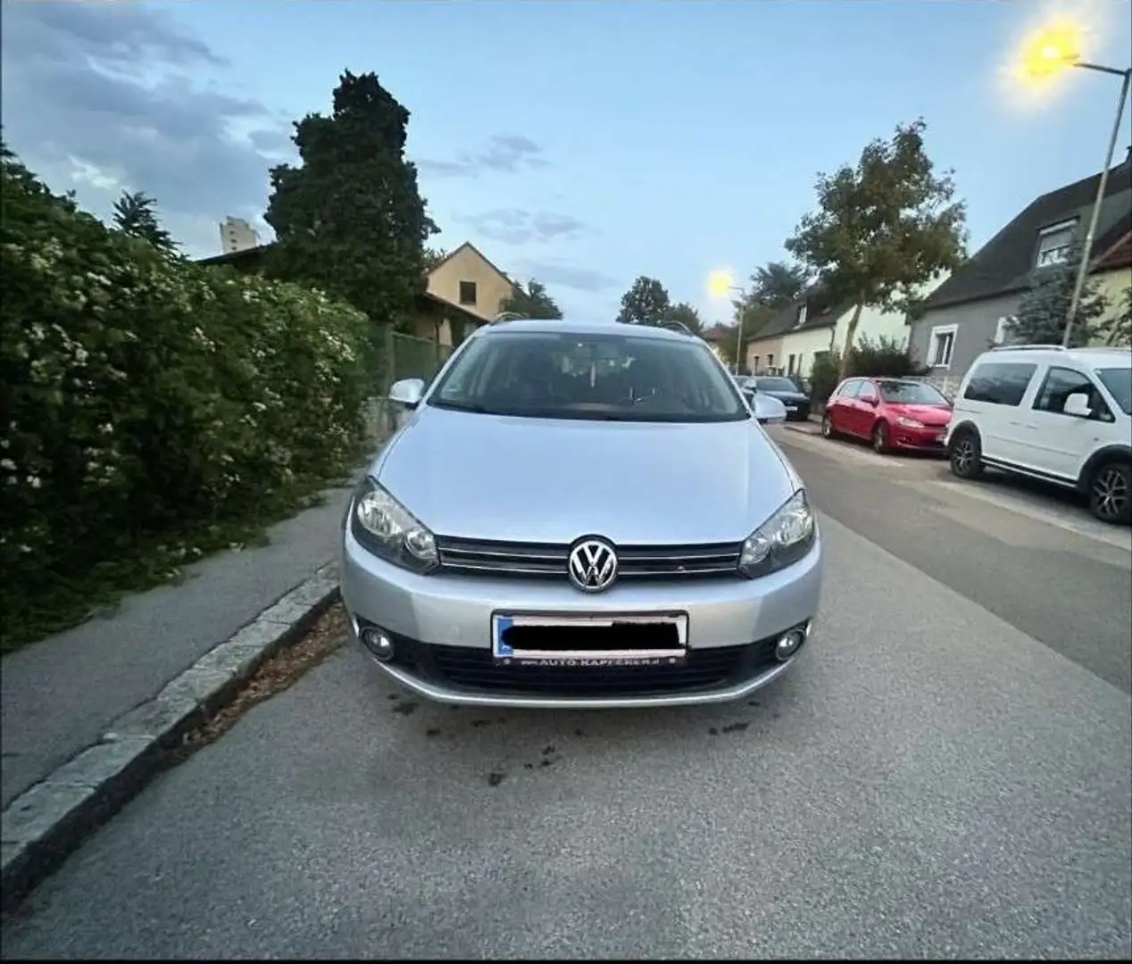 Volkswagen Golf Variant 1.6 TDI BlueMotion 105PS - 1
