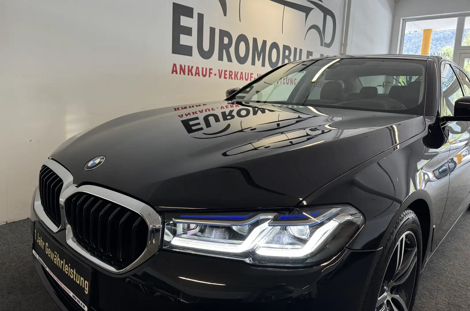 BMW 520 d xDrive *HU*360*H&K*LASER*M-LR*M-SPORTF.*TOTW* Schwarz - 2