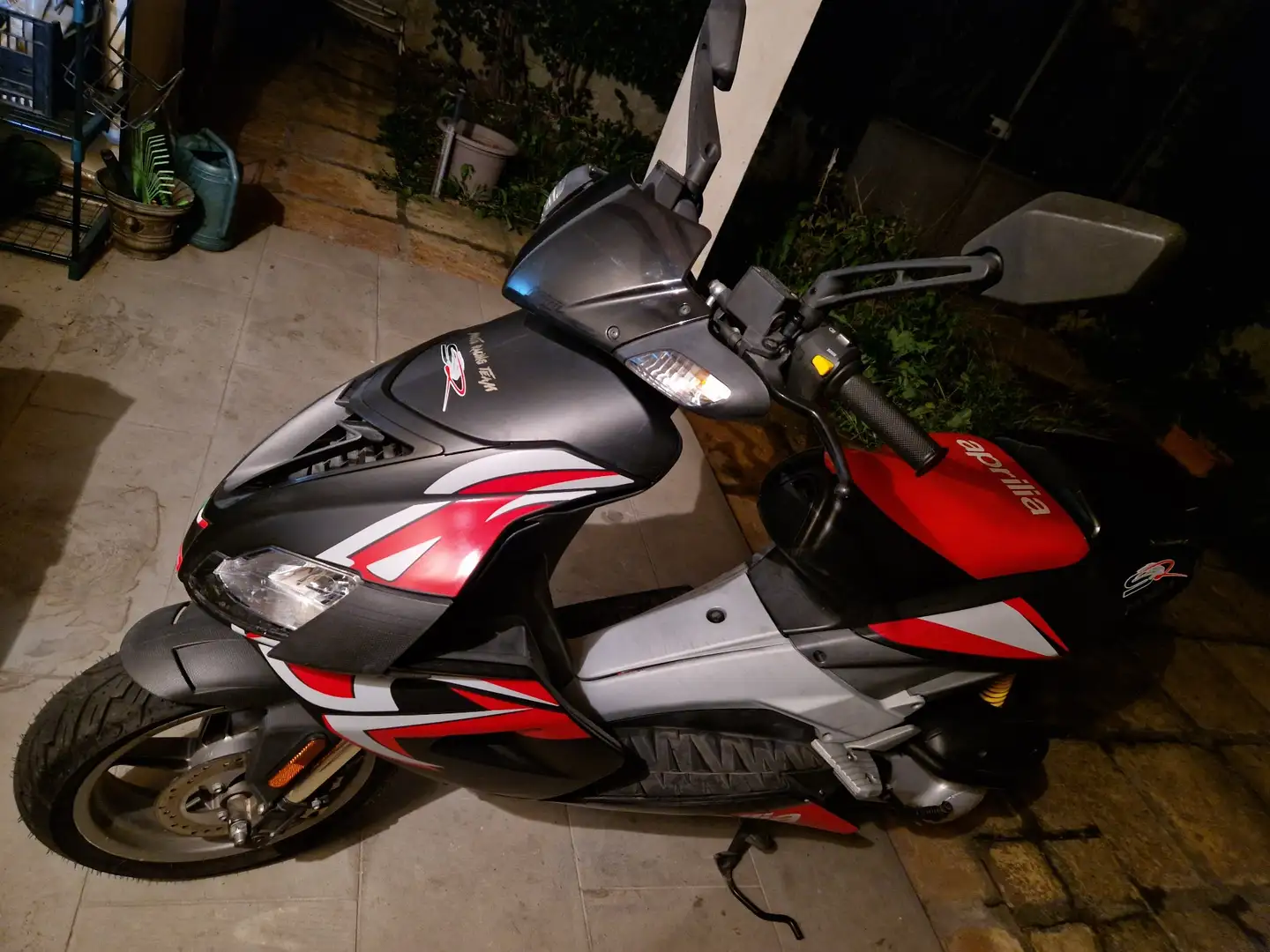 Aprilia SR 50 Fekete - 1