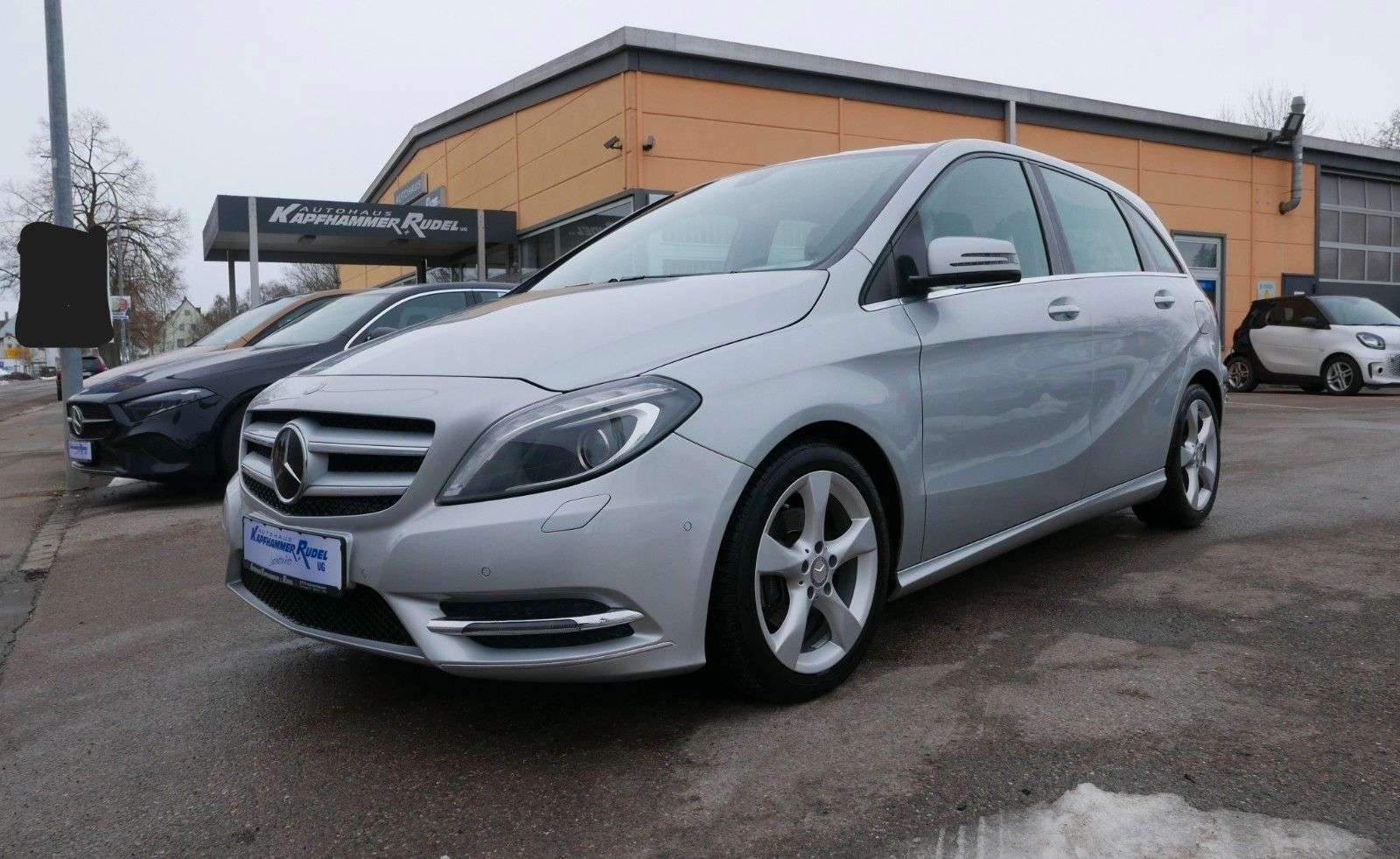 Second hand Mercedes Benz B-Class 200