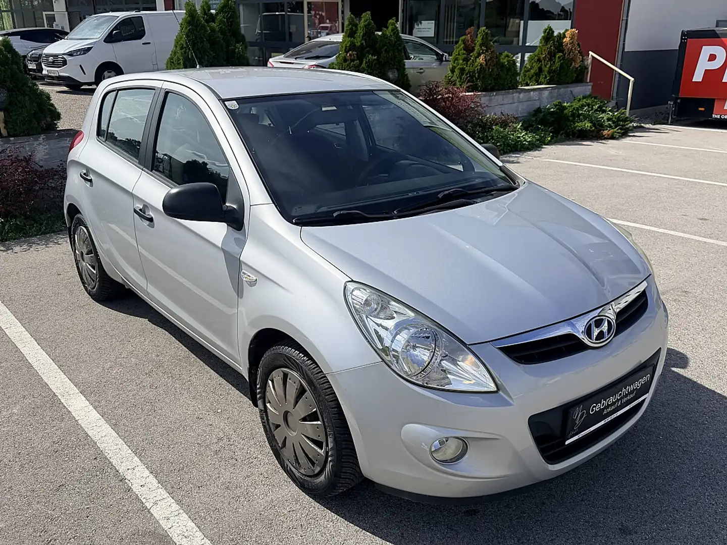 Hyundai i20 Grau - 2