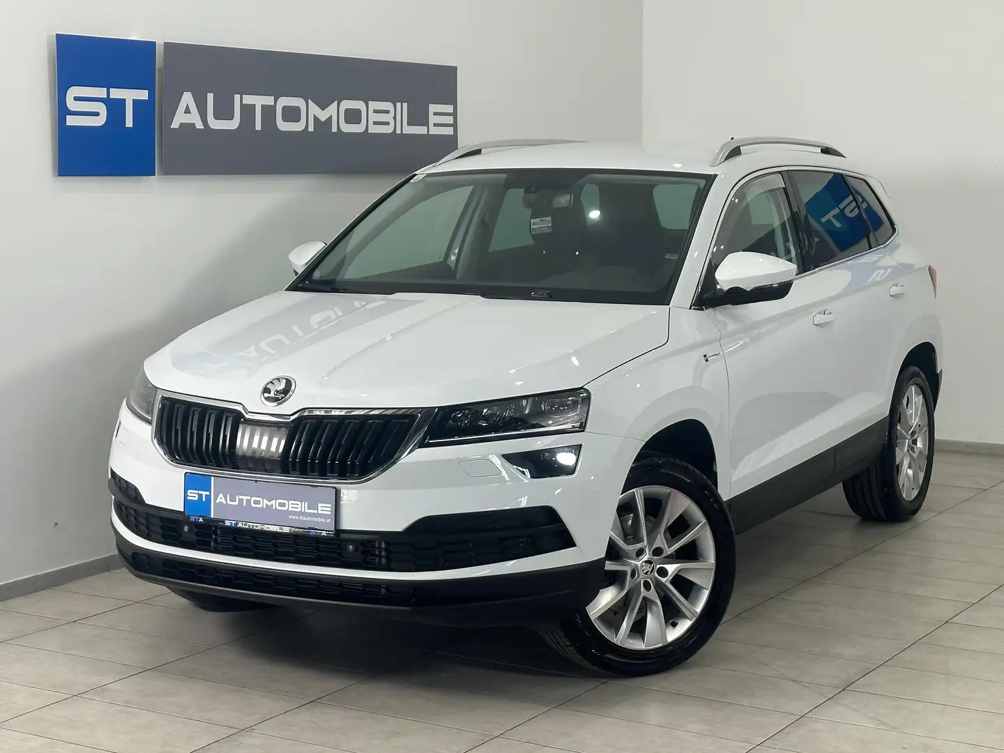 Skoda Karoq Style 4x4 // AHK // SITZHEIZUNG // Weiß - 1