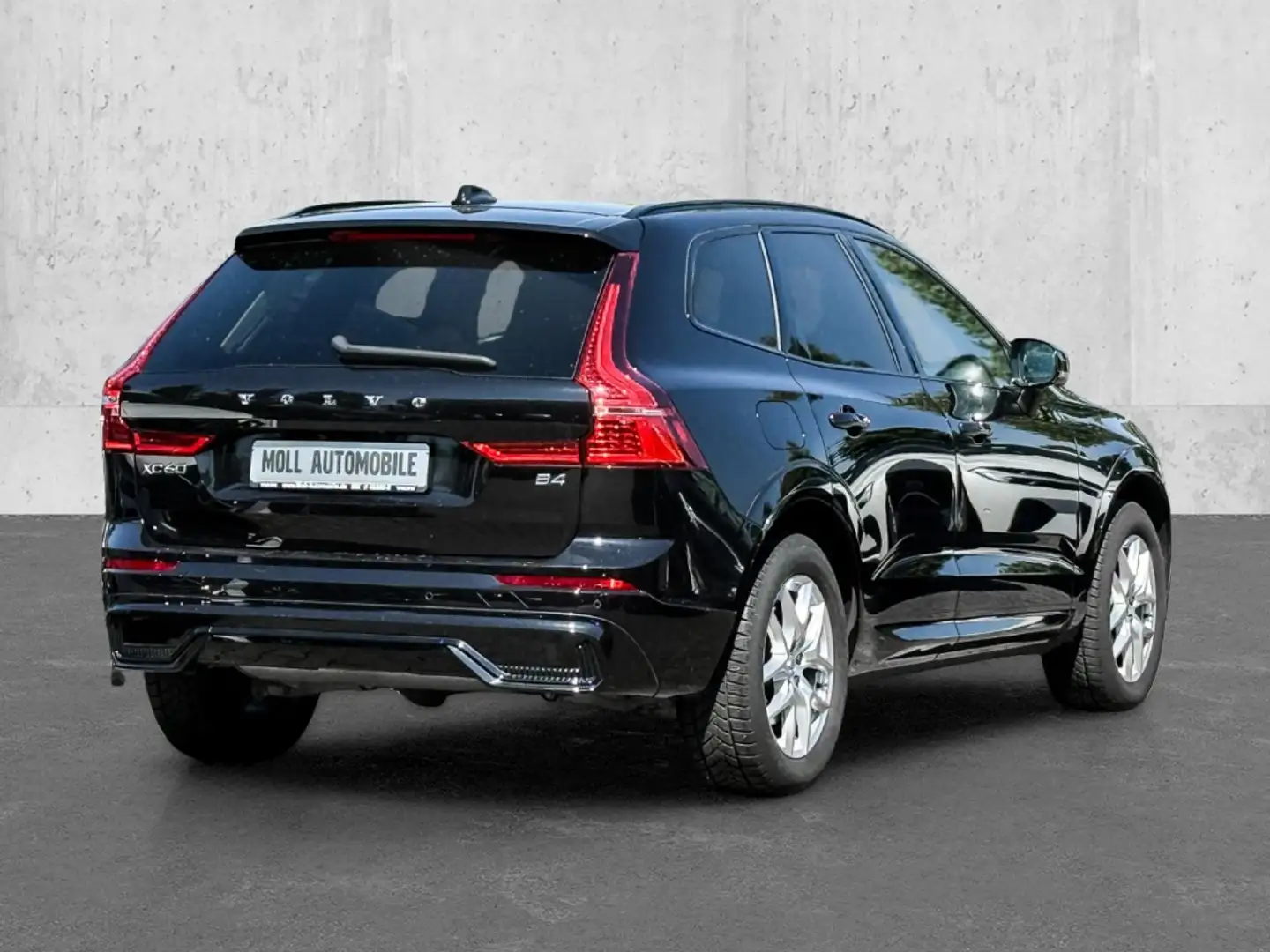 Volvo XC60 Plus Dark 2WD B4 Diesel EU6d Digitales Cockpit Mem Schwarz - 2