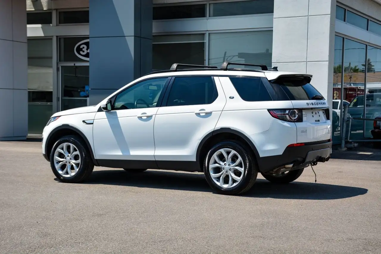Land Rover Discovery Sport photo Land Rover Discovery Sport