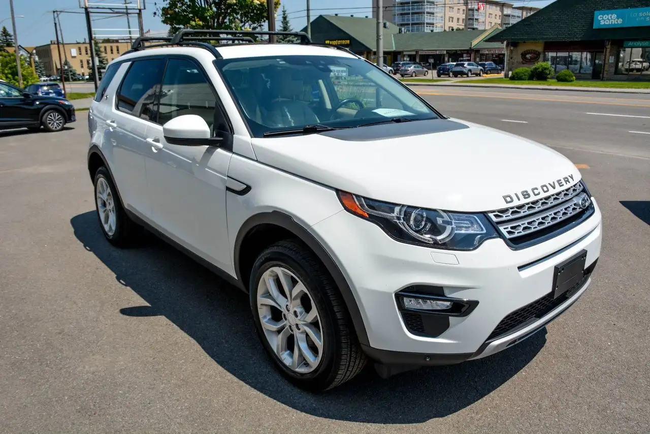 Land Rover Discovery Sport photo Land Rover Discovery Sport