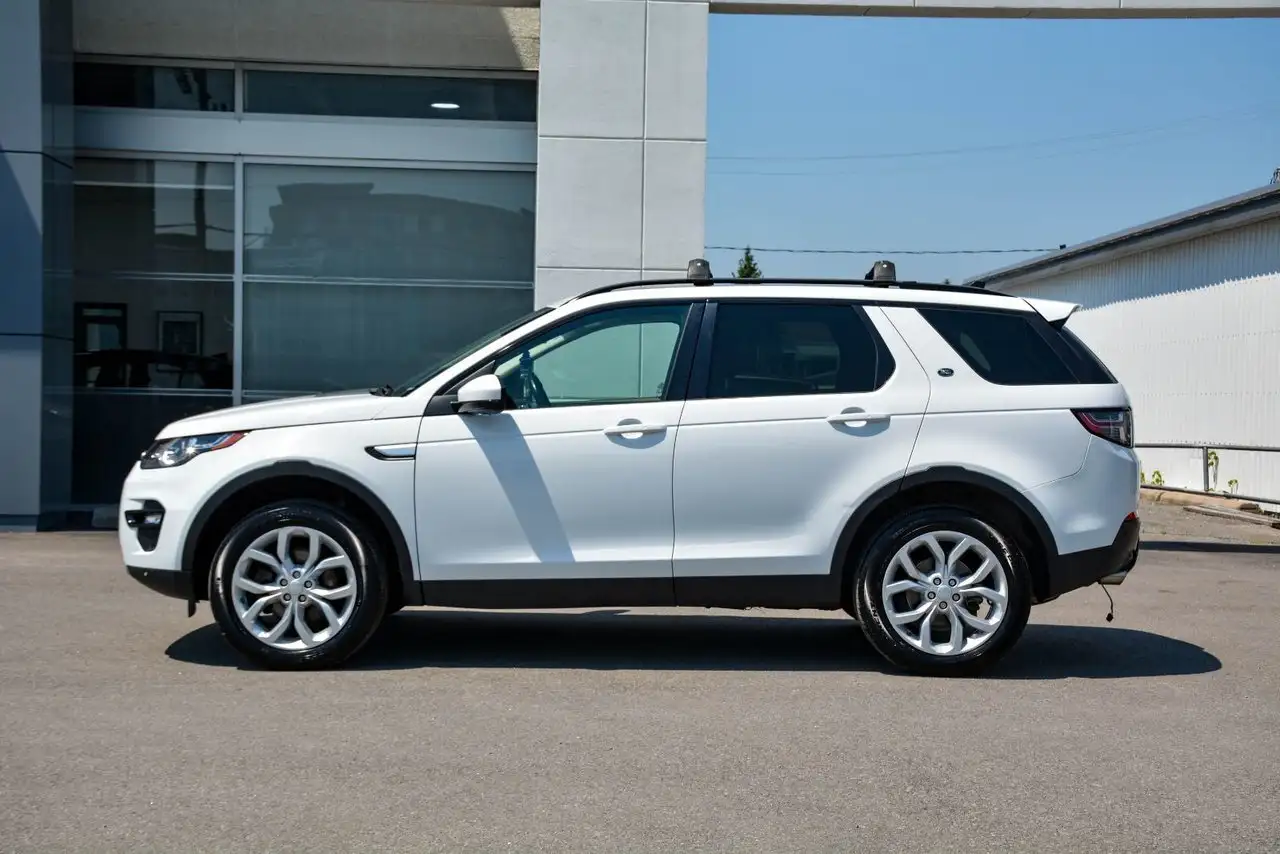 Land Rover Discovery Sport photo Land Rover Discovery Sport