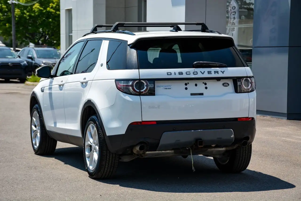 Land Rover Discovery Sport photo Land Rover Discovery Sport