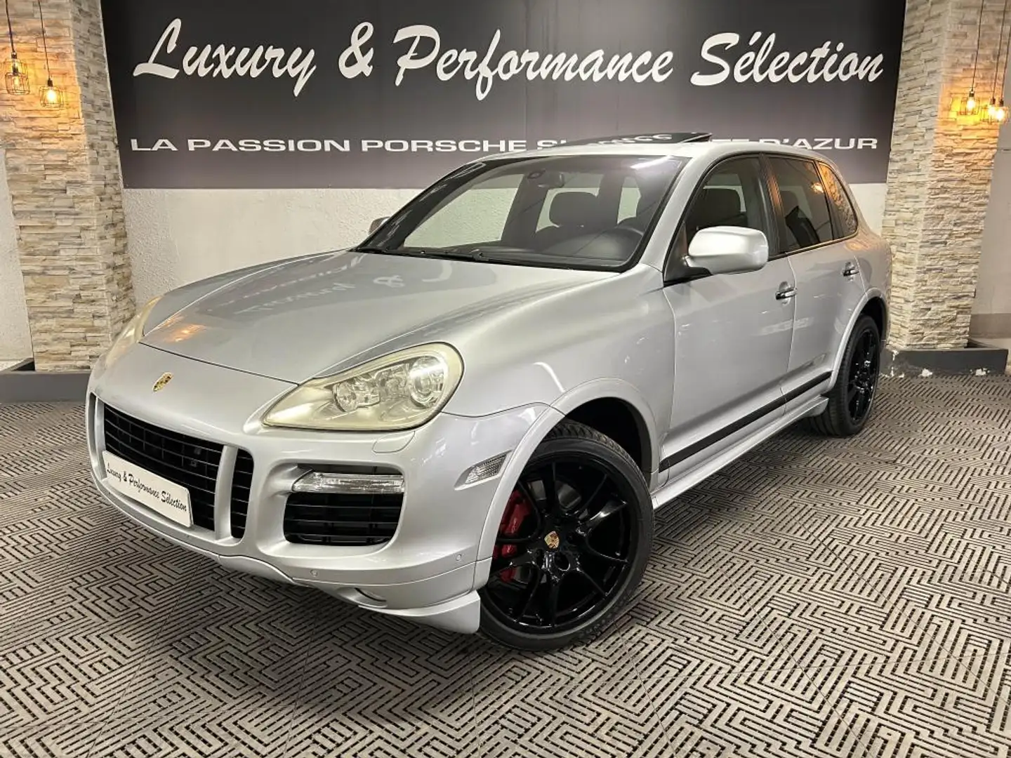 Porsche Cayenne GTS 4.8 V8 405ch - Excellent état - Carnet à jour + factures Grau - 1