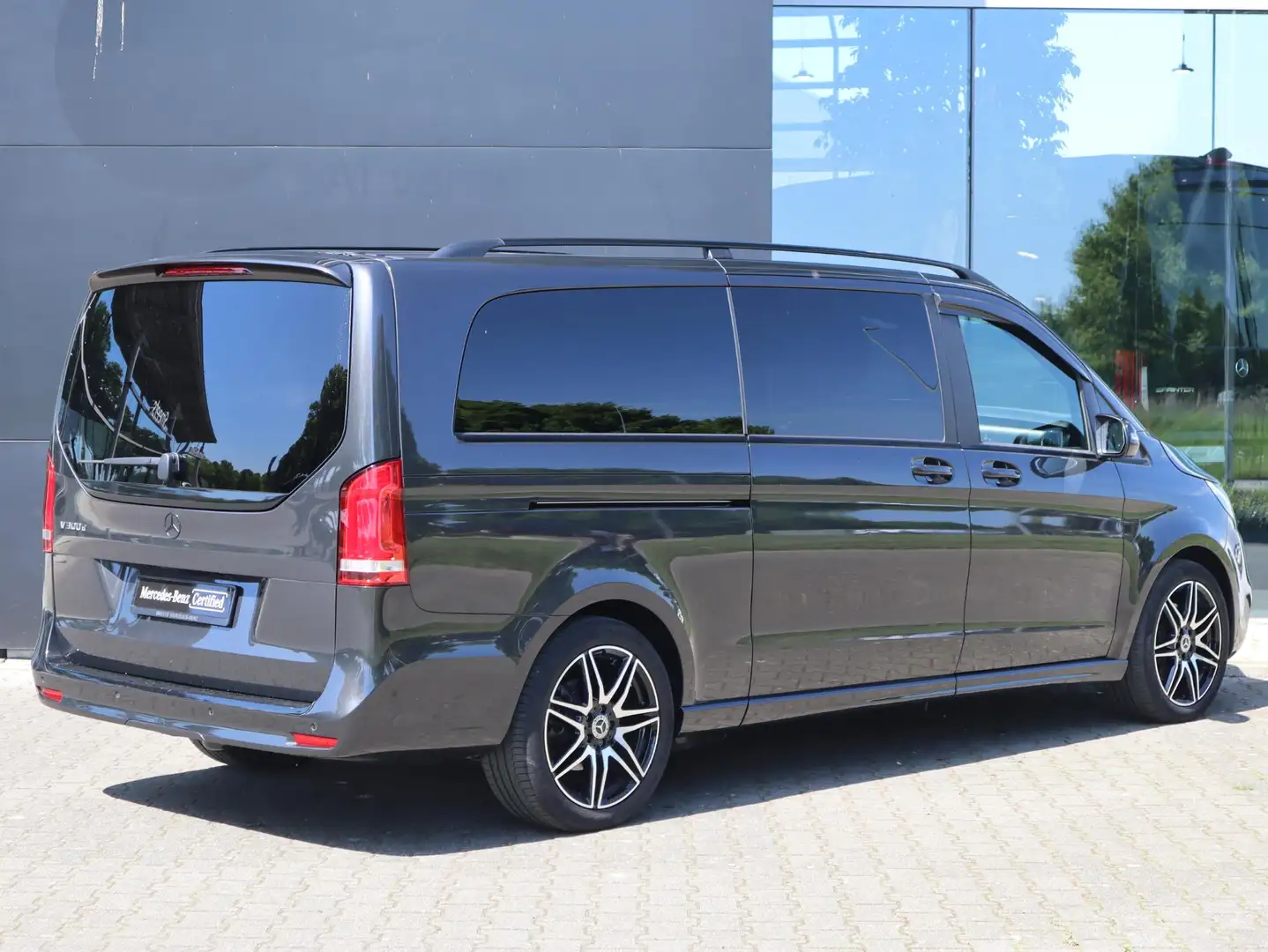 Mercedes-Benz V 300 300d XL DC AMG AVANT. EDITION - 2