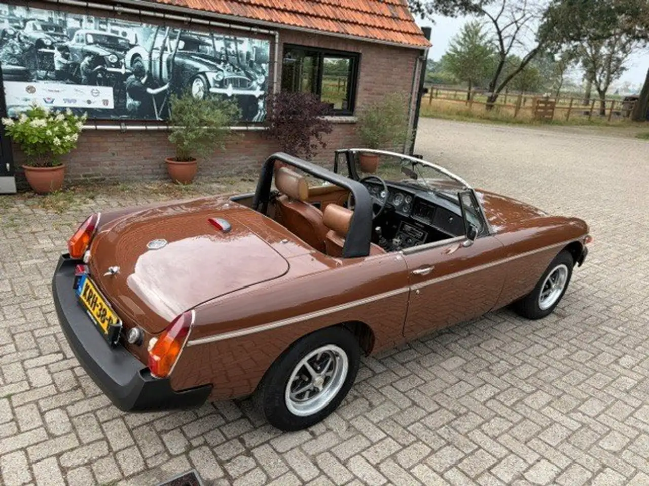 MG MGB Roadster Russet Brown, foto 12