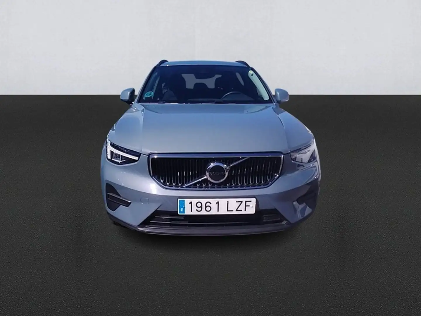 Volvo XC40 T2 Essential Gris - 2