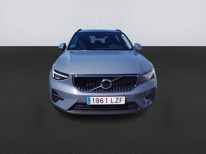 Volvo XC40 T2 Essential Manual 2022, foto 2