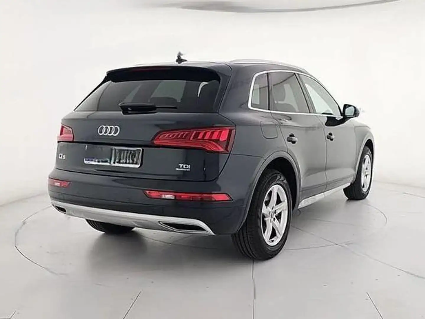 Audi Q5 Q5 35 2.0 tdi Business quattro 163cv s-tronic ADAS Nero - 2