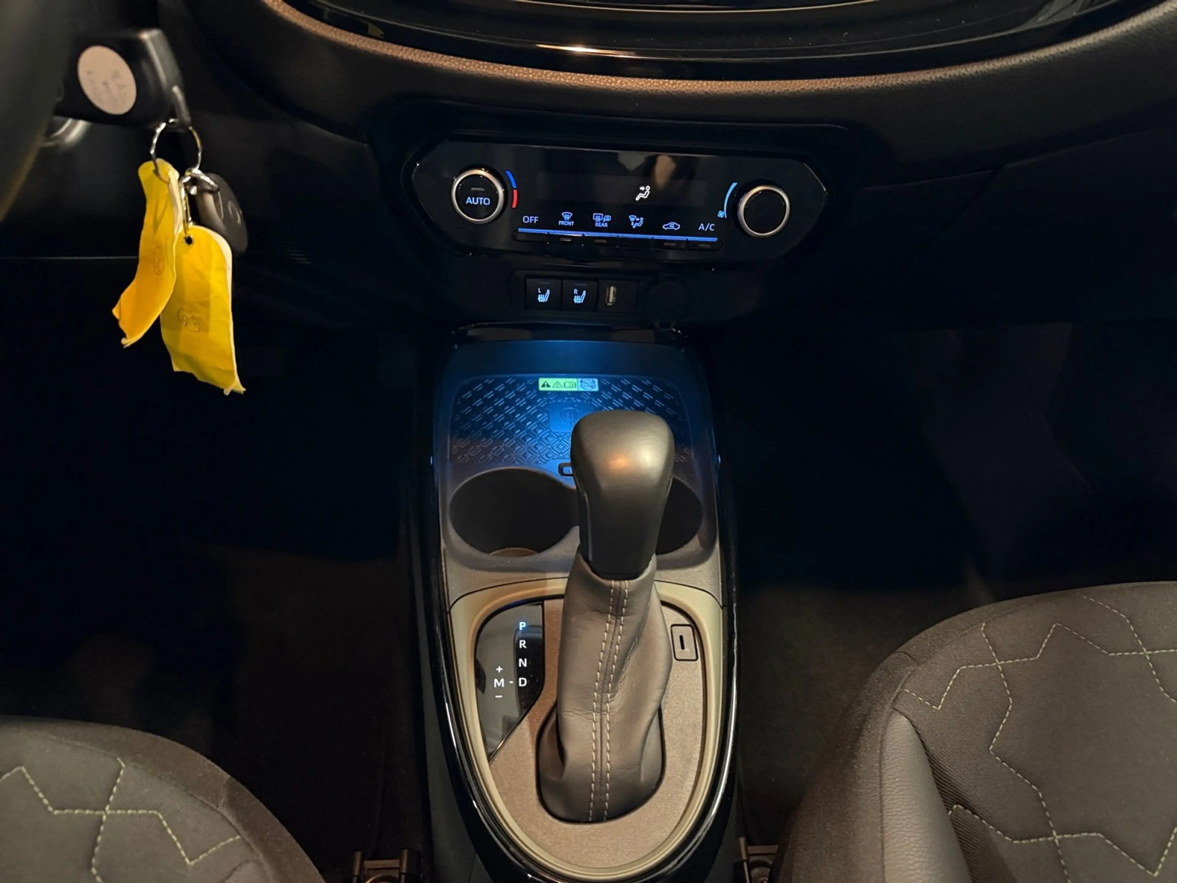 Toyota Aygo X 1.0 Automatik +LED+SHZ+Kamera+CarPlay+PDC+ — photo 12