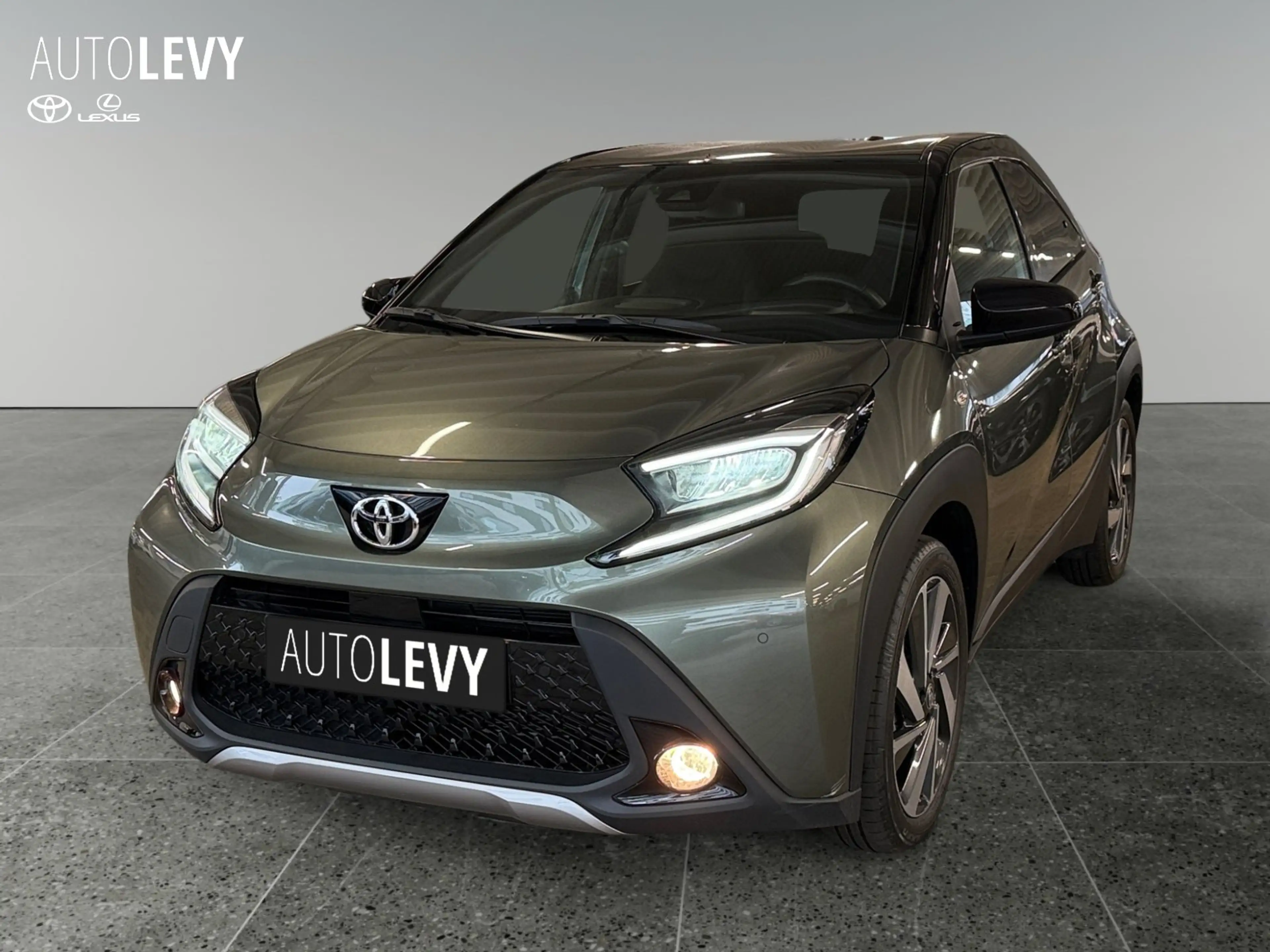 Toyota Aygo X 1.0 Automatik +LED+SHZ+Kamera+CarPlay+PDC+ — photo 2