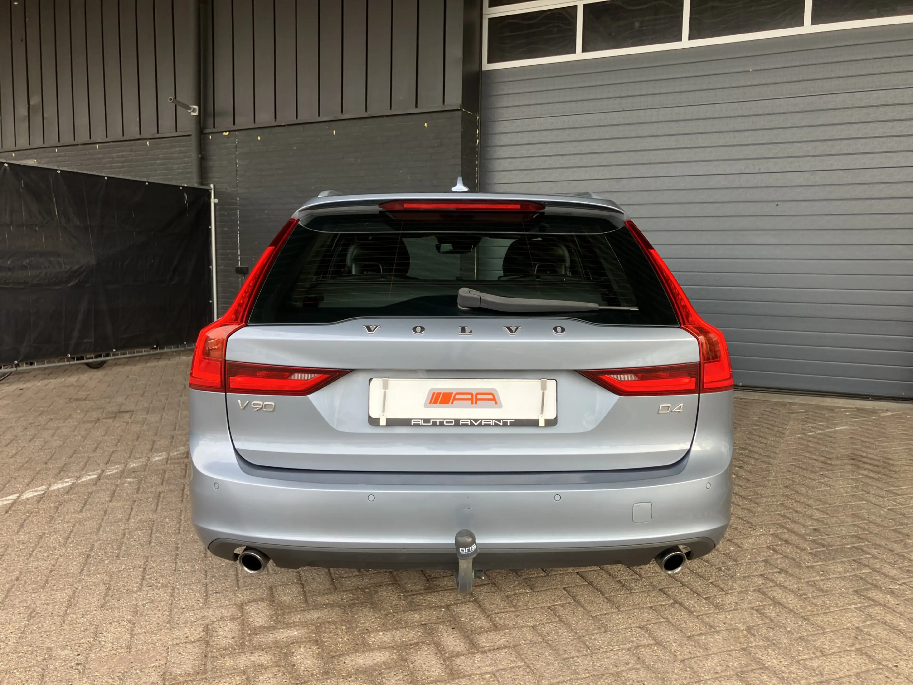 Volvo V90 2.0 D4 Inscription PANO-LED-VOLL !! — photo 6