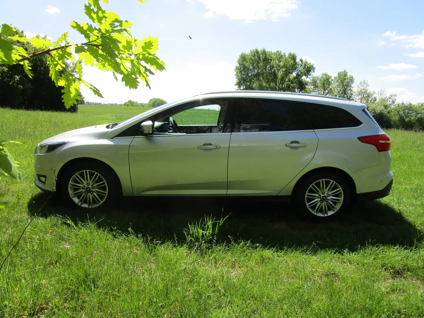 Ford Focus Titanium*1,5*TDCI*1.Hand*Scheckheft*Klimaautomatik - 2