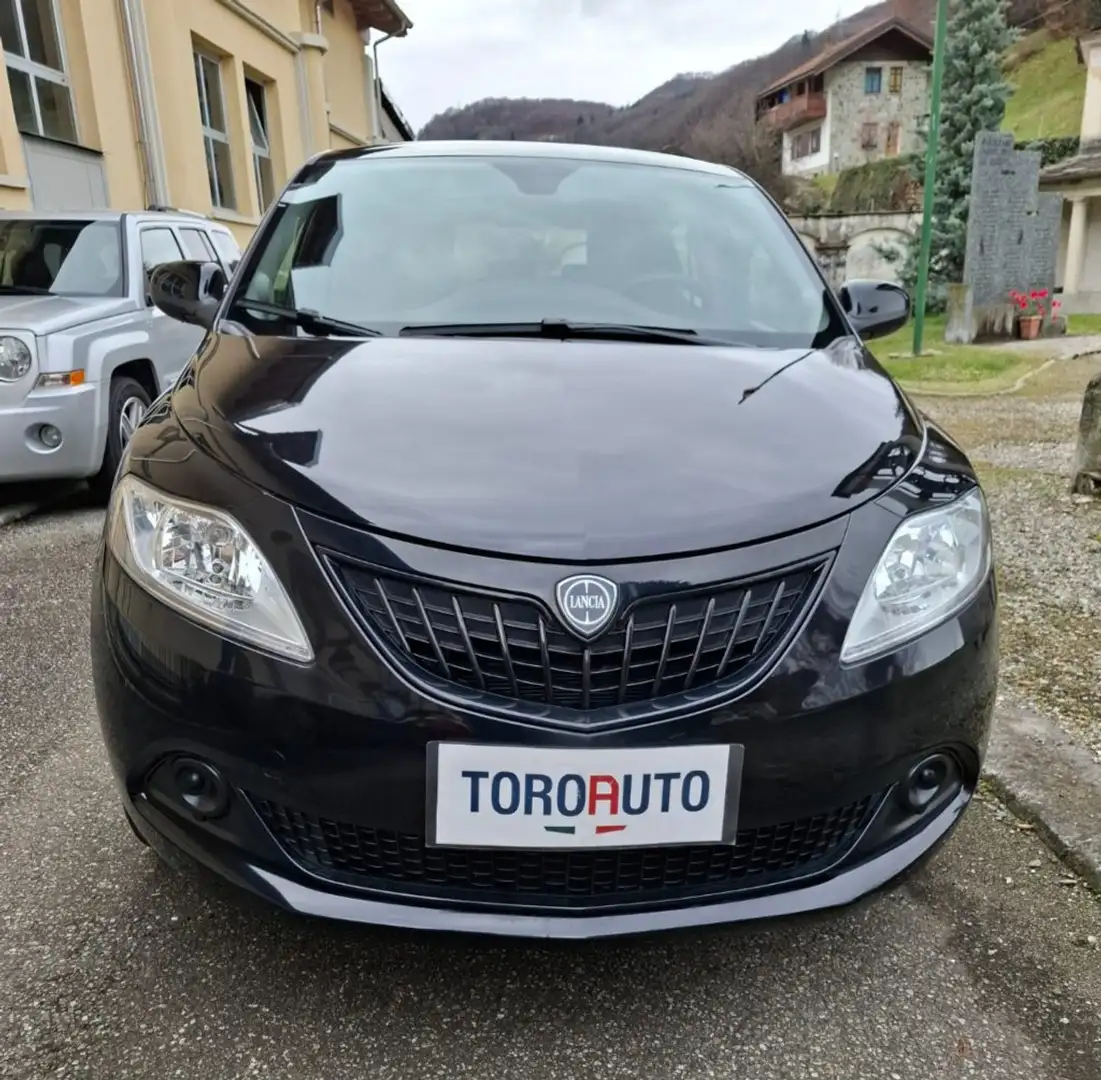Lancia Ypsilon 1.0 FireFly 5 porte S&S Hybrid Oro Nero - 2