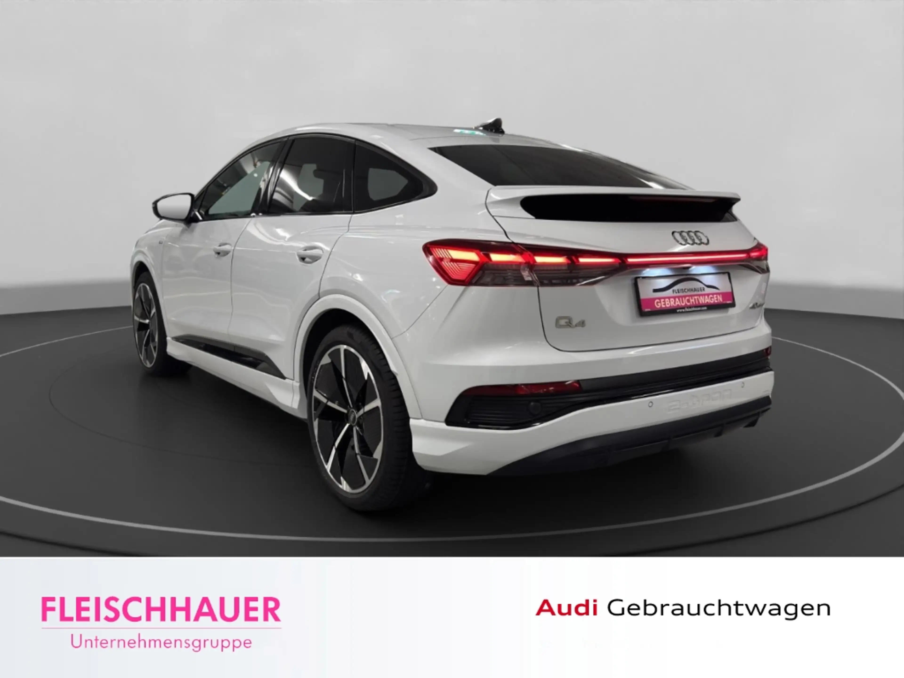 Audi Q4 e-tron e-tron Sportback 40 S-Line+Matrix+AHK+Pano+21''+AC — photo 5
