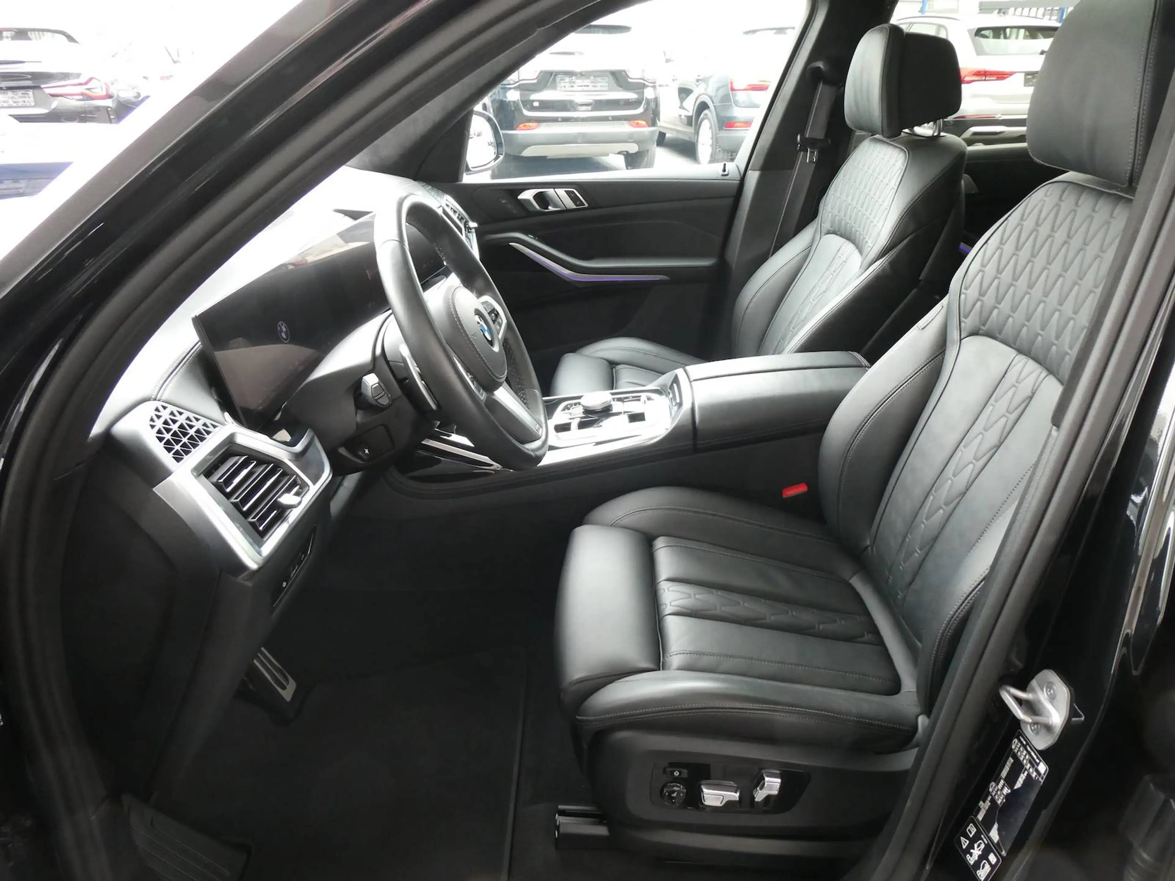 BMW X7 xDrive 40 d M Sport — photo 9