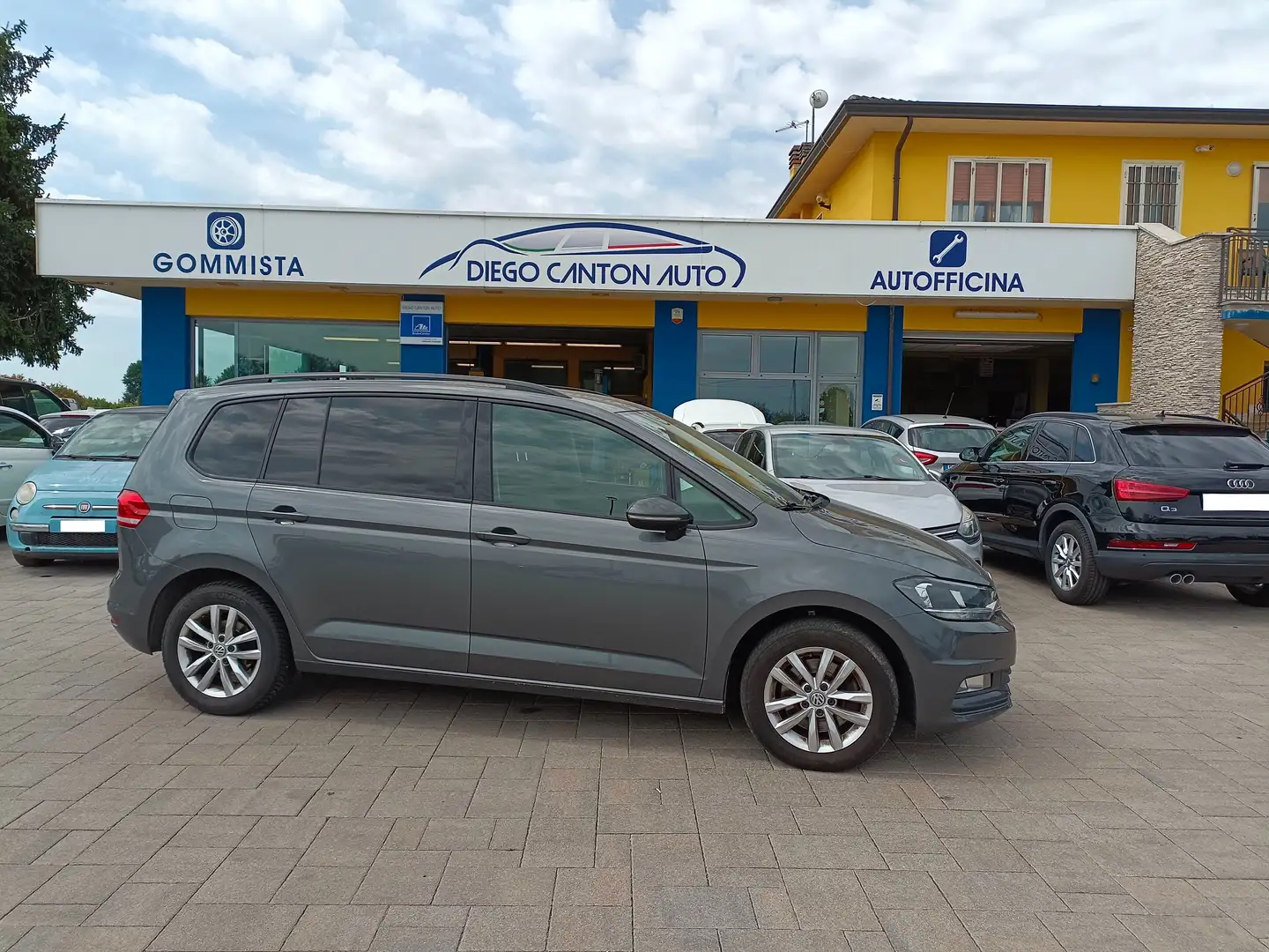 Volkswagen Touran 1.6 tdi Business 115cv dsg Gris - 1