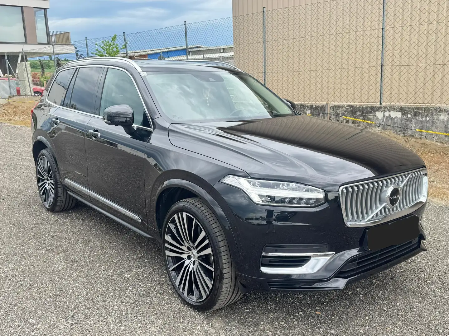 Volvo XC90 XC90 T8 AWD Recharge PHEV Plus Bright Geartronic P Schwarz - 2