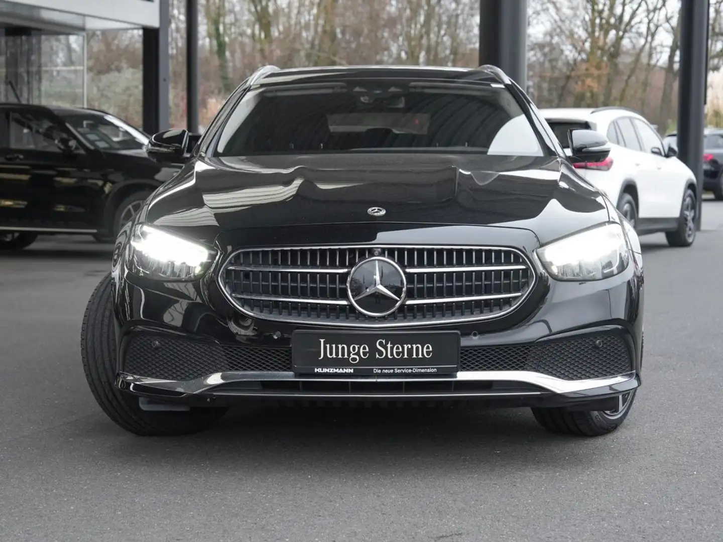Mercedes-Benz E 300 de T Avantgarde Distronic+ 360° AHK Easy-P Schwarz - 2