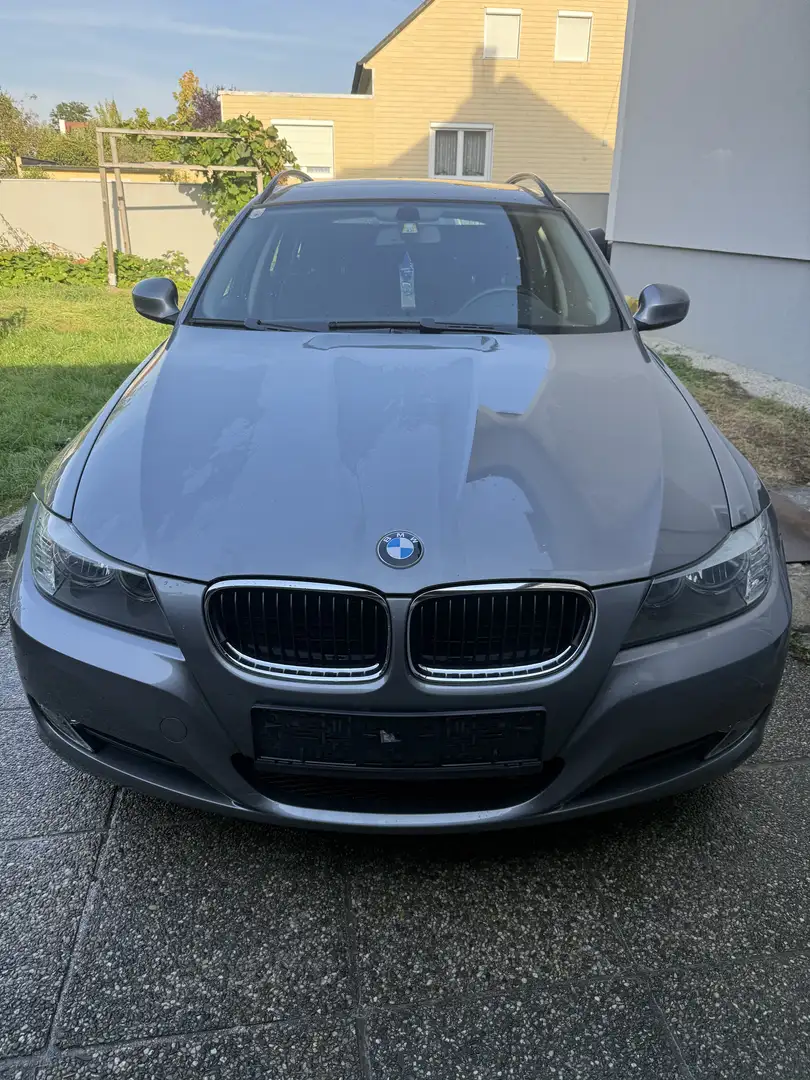 BMW 316 316i Touring Advantage - 1