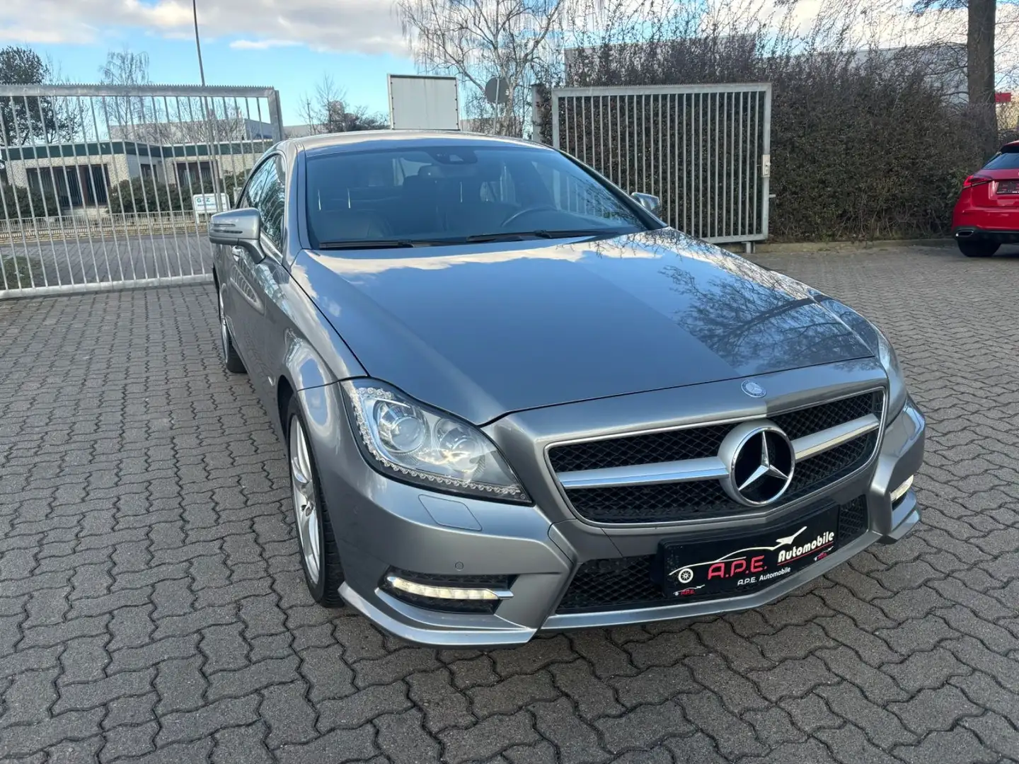 Mercedes-Benz CLS 350 CDI AMG LINE TÜV/AU NEU Silber - 1
