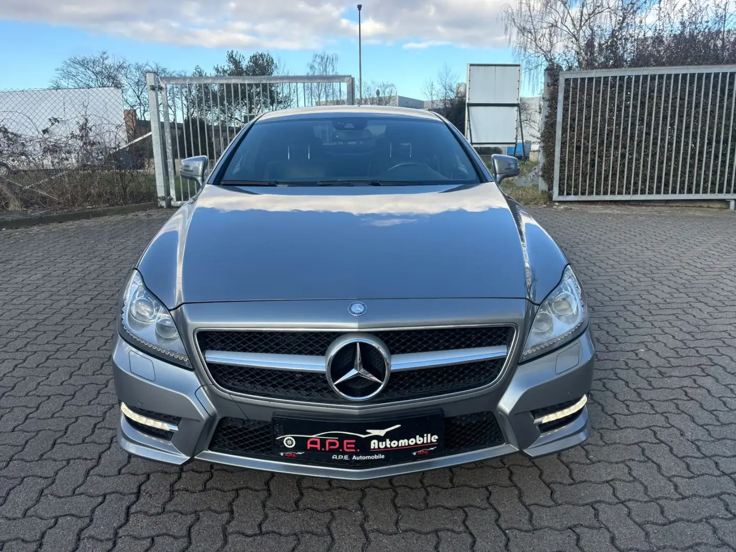 Mercedes-Benz CLS 350 CDI AMG LINE TÜV/AU NEU Silber - 2